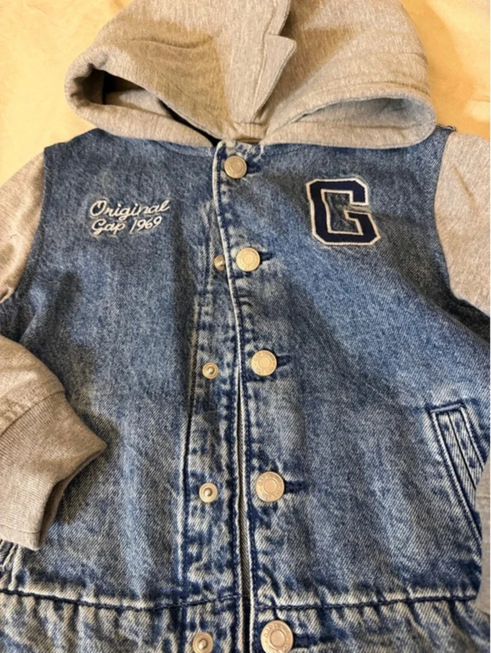 Gap mixed denim and sweatshirt jacket